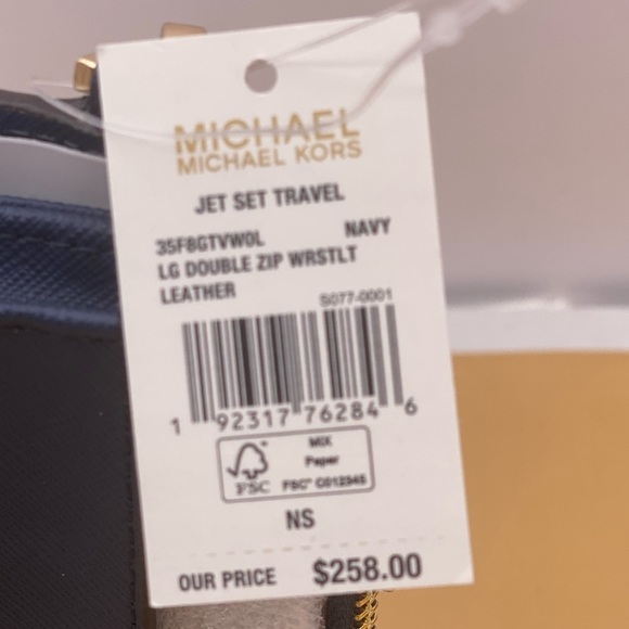 Michael Kors DoubleZip Wallet
Wristlet Navy - Picture 8 of 14